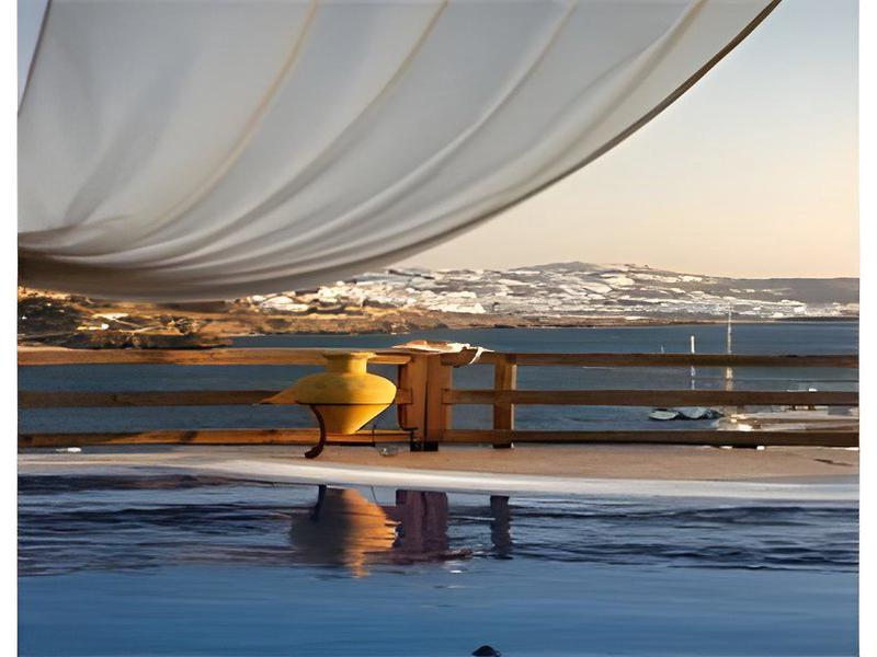 62C5BA4F6F10EED576DEA15A178D90F4