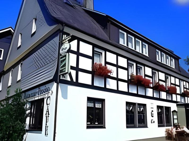 DA018FFAD42449FDFDFDDCB03102078C