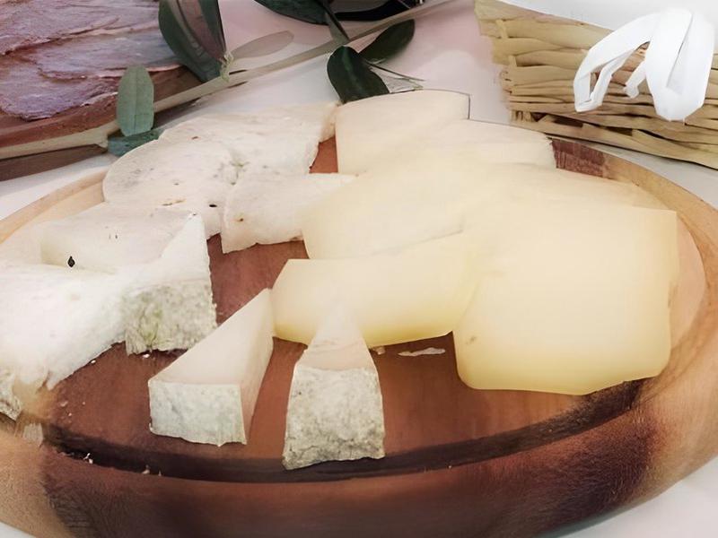 A83133BFEED4F9798D78F484743D67AA