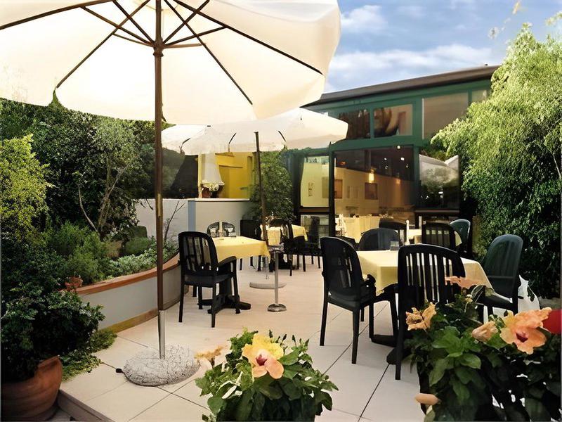 39E0B28CBB0C69492A09784B282E8D2B