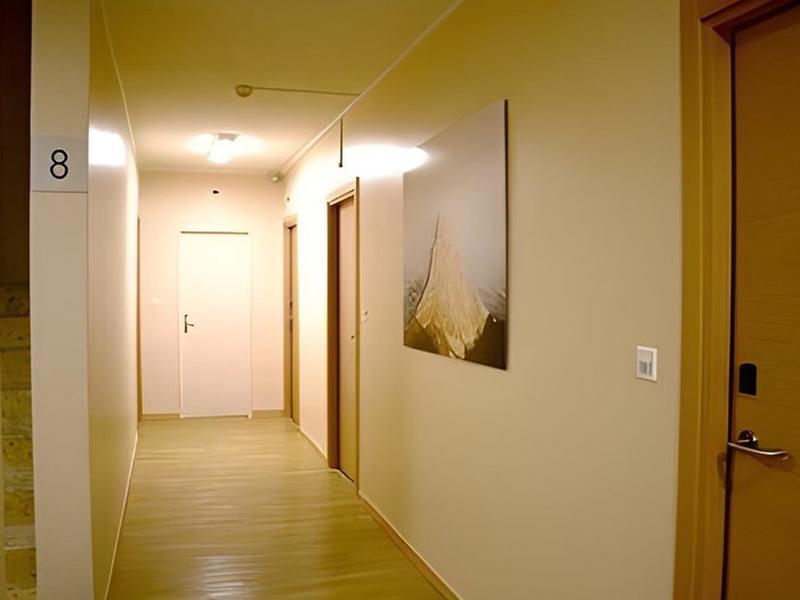 55BA2EA284BA3A29CAB9DBECD68F511E