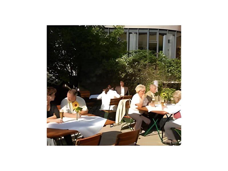 CFFA038890EEED3B79EC2601DE10E111