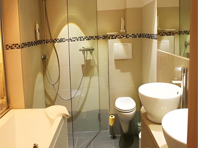 E394D2D98C0967158A351F949E36385C