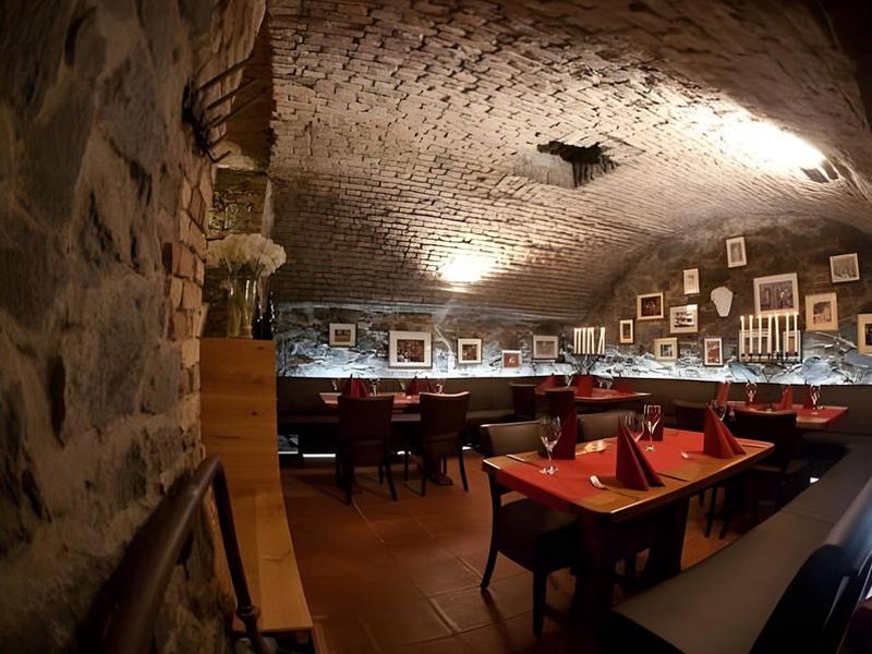 BAC5D9404F80BC990A6D2DD4D503C234