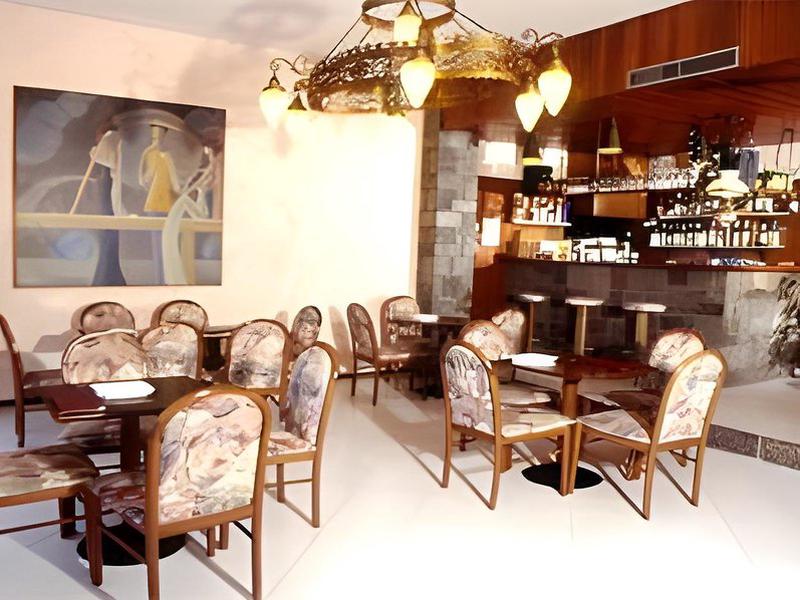 3C71B5AF208CBE0710DC3EB42EF58CE8