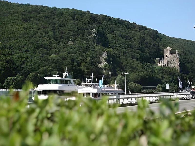 3A64B55A8EDFDDDA2A180E64A8FFDA0E