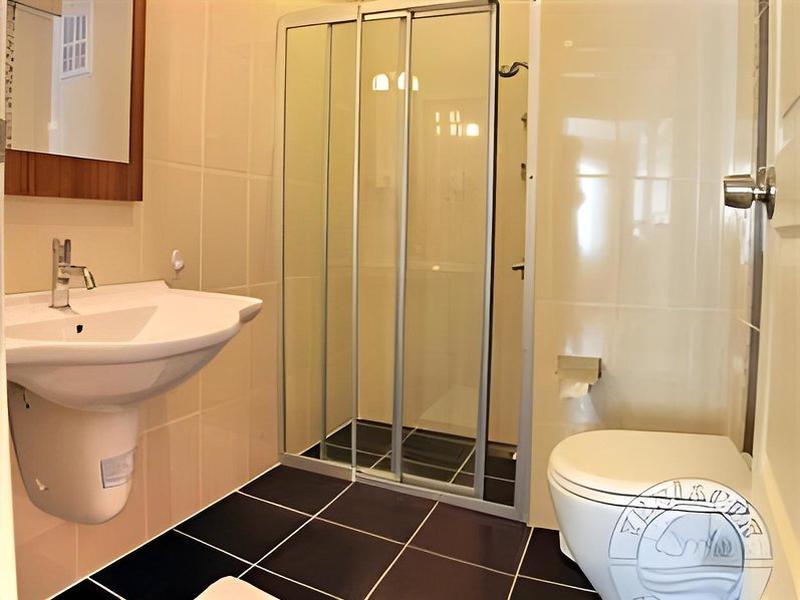 9B11BDBA8109E3868D42A7945D59EBB1