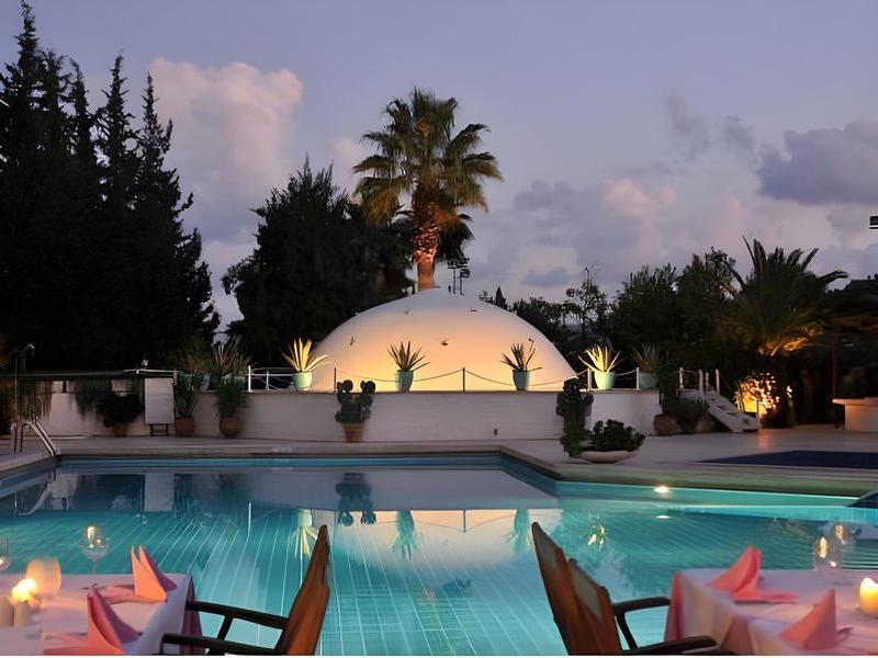 5A3F3F74394DD6D2CDA060711428E894