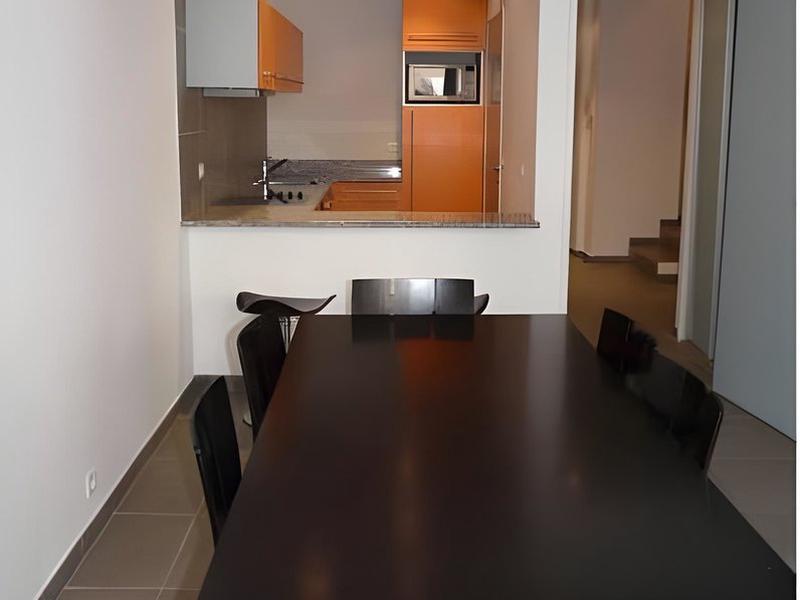 5DDA7E39A362519E2AB60C66F8680779