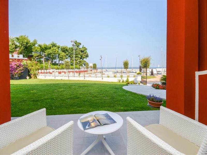 9FCA39EC0F3AA8E9A75B8C100EF37420