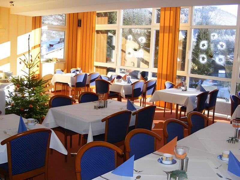 C93BF1572C4D7232379BCDA81CA3A97B