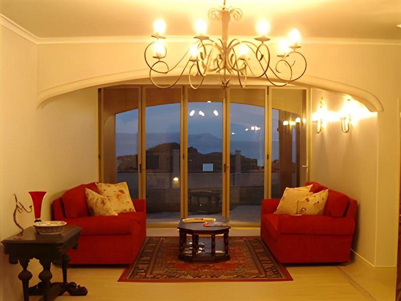 2A4456C679CBB608F3EE7E537EB77413