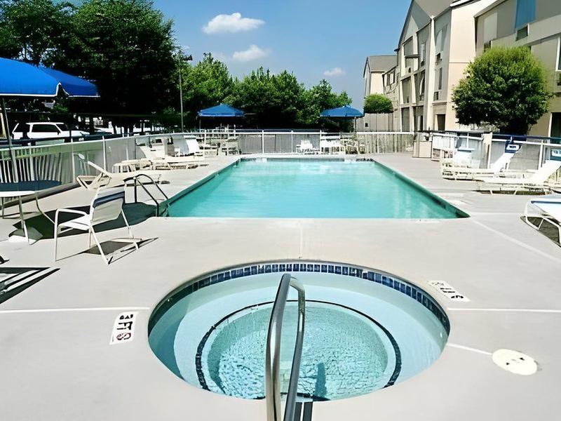 CBB7F113DFCE4117EE3867A38F5DDF7D