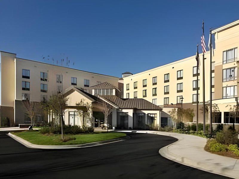 823B672246CA3A3B83BB2382C1B61706