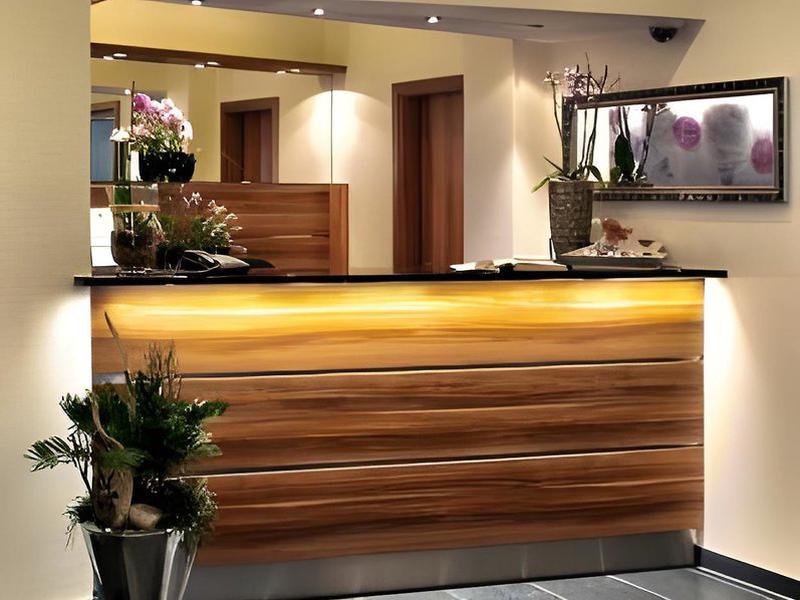 52A47955CD44C2016F4850692D0183A2