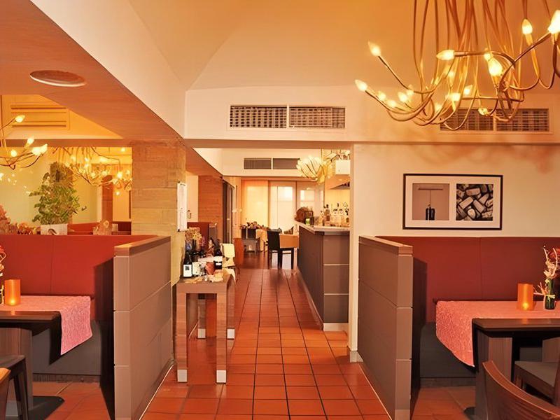 98AFBEEA8182E04FB795661BFEE7871F