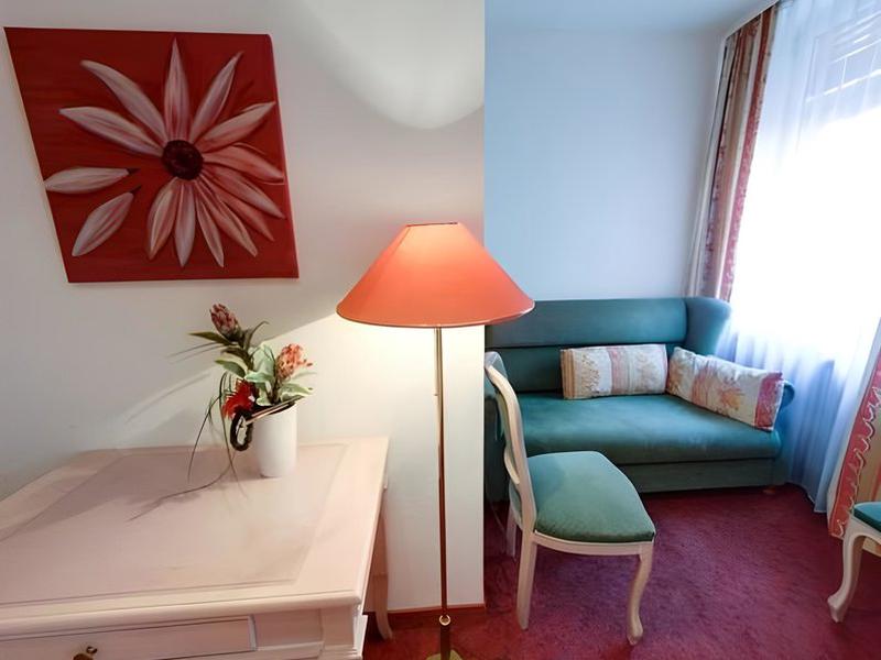 03C0E6E5A7754B4065393E6EF3547E8B