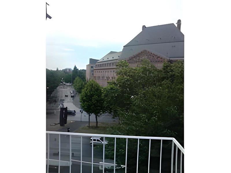 C049B12A844C0DBF9AEFF01FD04D8658