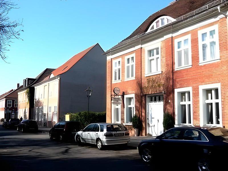 BD7CC3606869D59050EC6381D200BF33