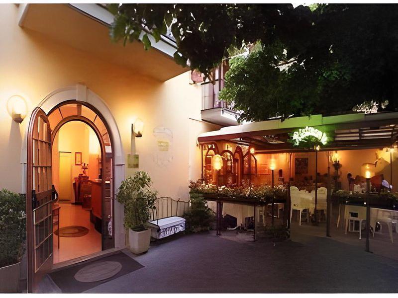 55B17124C90D52918940207E974A25AC