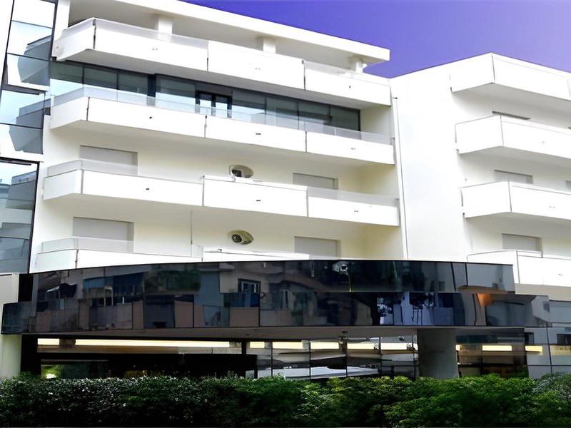 D8104BBBE7C331493F72A963FB83C81C