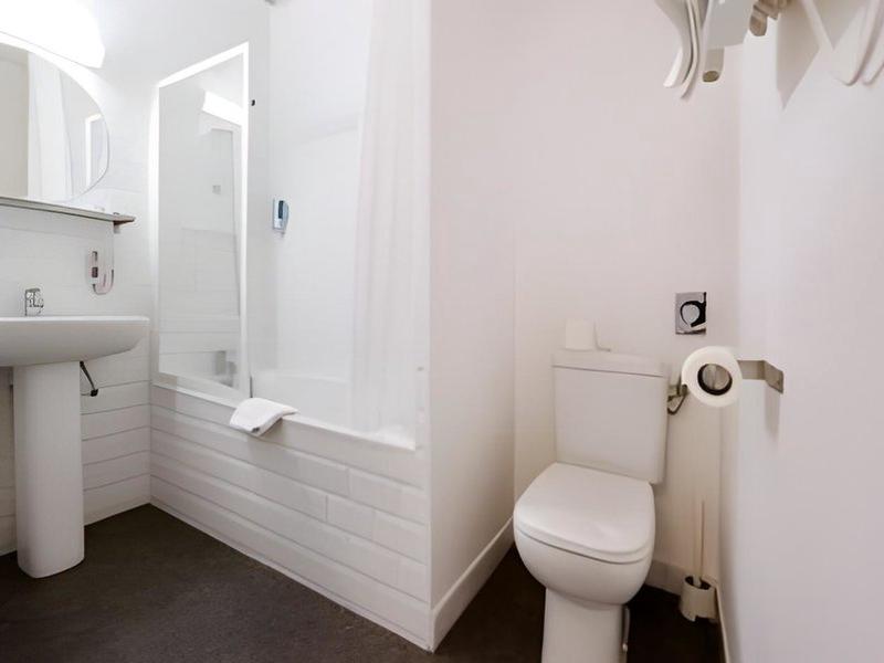 4C303C2F6EE47EEDCFEAEC51CC8FD89A