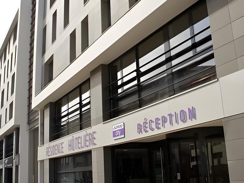 8317440D39300F0D3F80F04B91F4BF38