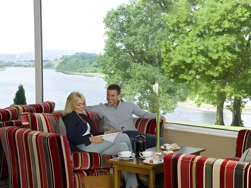 8BE685934E3EFF294167EF021BB5BB2C