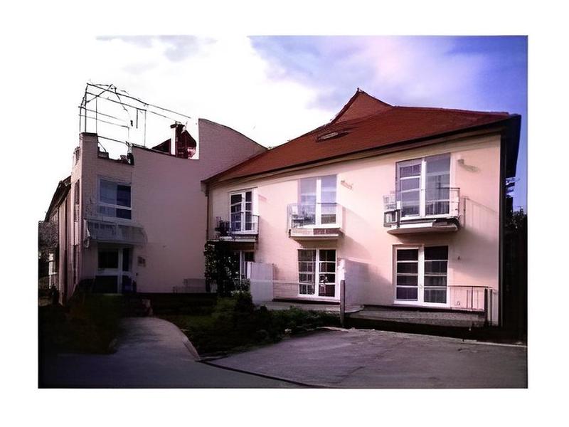 A5CD30A33CE595BC01A6C6AB28B13E14