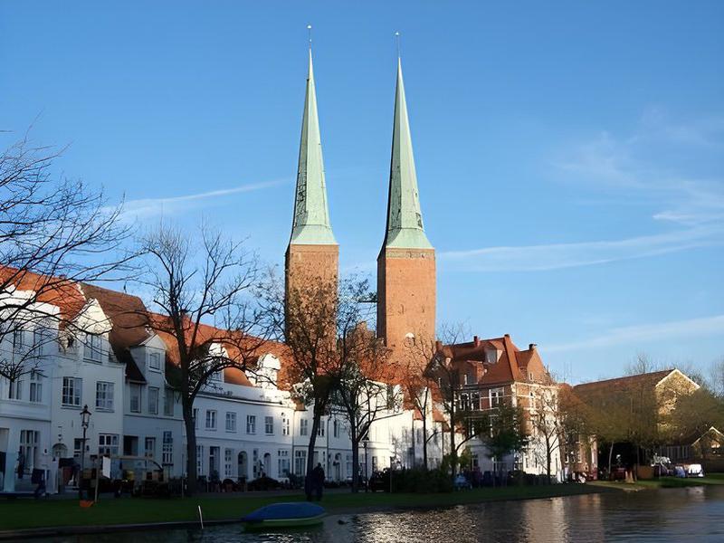 EB44100DB2F0057AA0985FA3665D8022