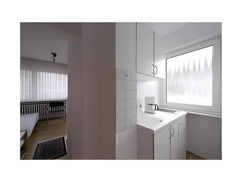 2EFFE5AB4EAED5C06F938F388BC4F88F