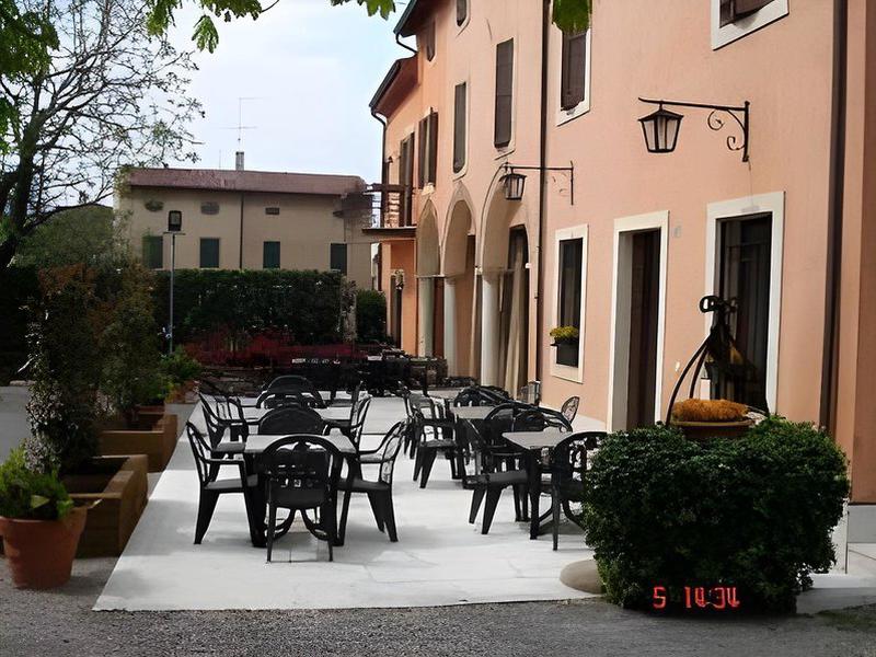 E3742CDF4AEFC3EE2EC3E11F5A03157E