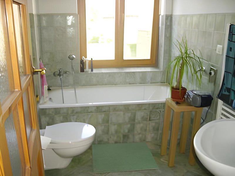 2A0665DB9CAA2A4AD4C1F0FF87F2D7BE