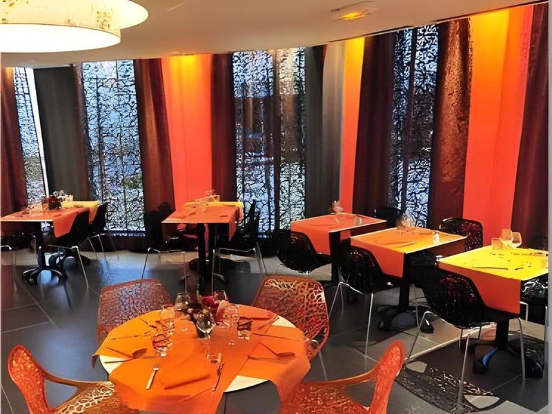 4275298DA221244063CC9825BDF8955B