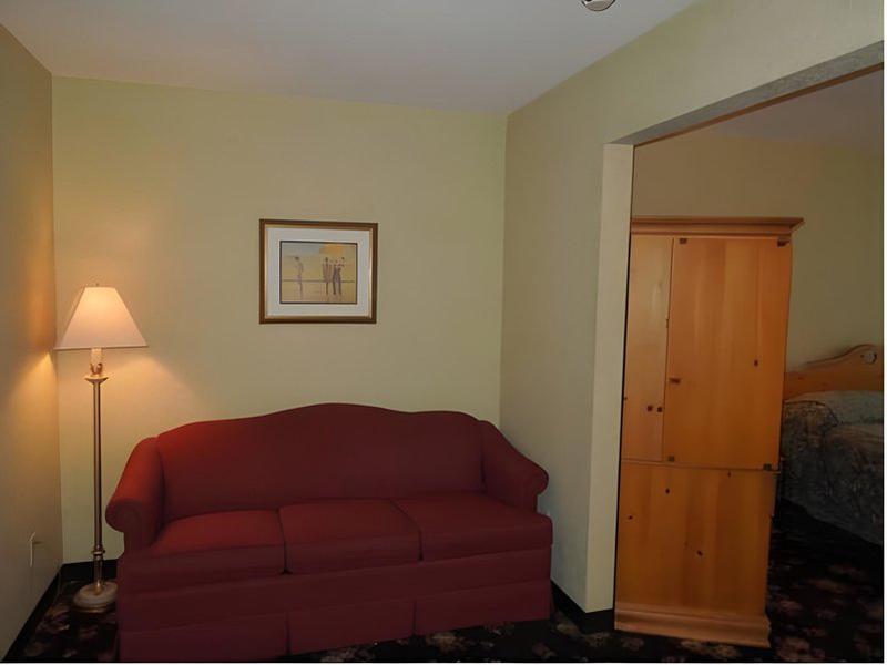 53327ABE0789AD207F3B83BFC4F7CB57