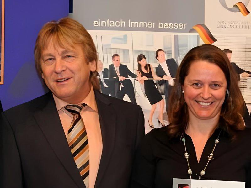 EDCAE1BDEA255909C349063A8E63A135