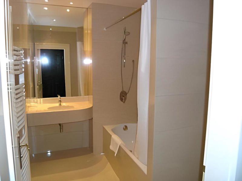 3037E372F1716CFA180A62DF5AF64273