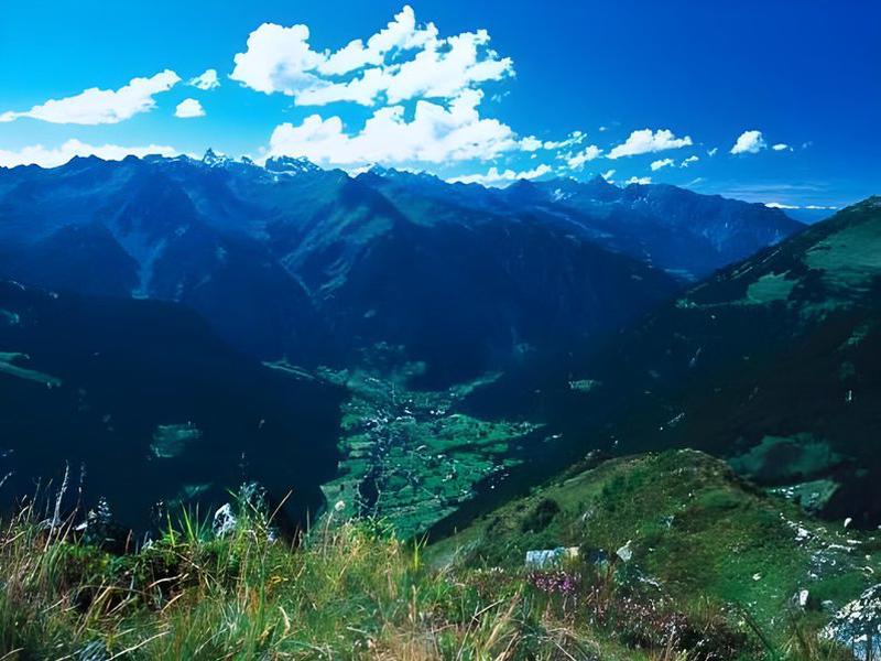 1B3856FDF64D945E247B552142147EA8