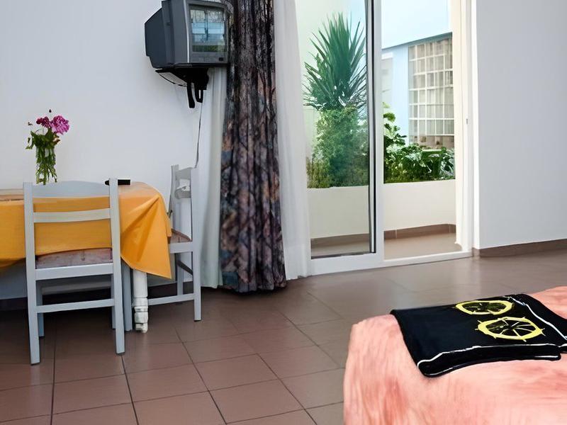 844B1C4B06C737B1D317716C43946E69