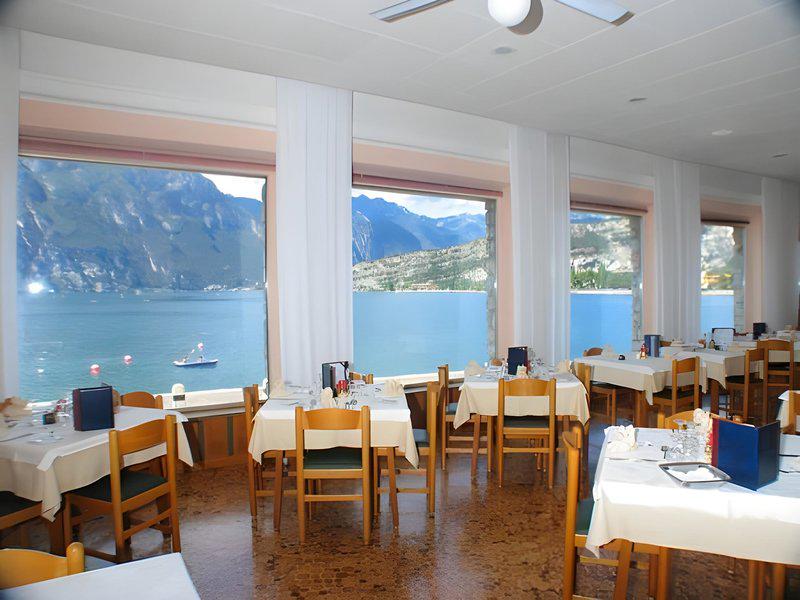 611CA7E51E6542EF4310756B04F84D52