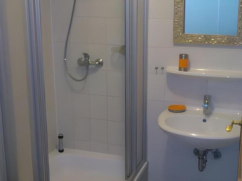 C057BD77B2F60A5782523B3E623B03E6