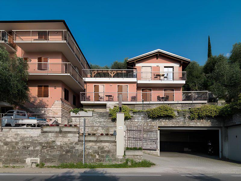 06A79F7DD2BE8C9940B149152AD4B28E