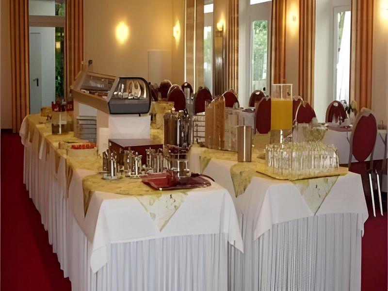 5C415E0242C4DC9F9C0B2EE9A14447E4