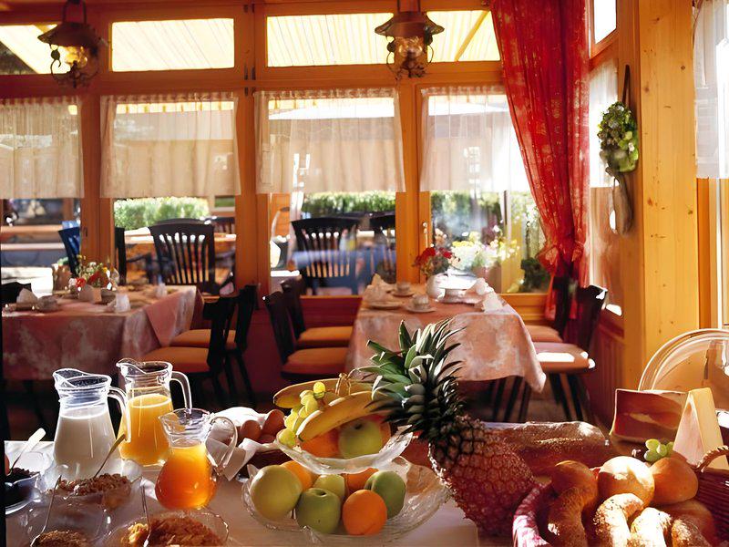 3C33C9F9E02EC5BF7D8A6566EBAECA69