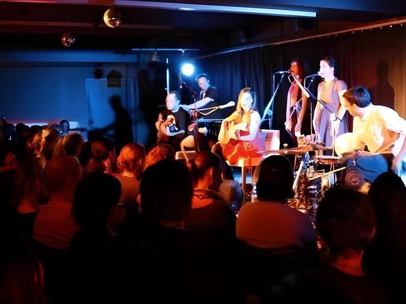 3004C36D3AA832CAC8C7081FDF4E8893