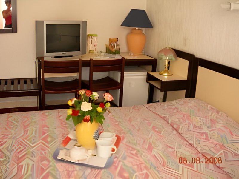 09F671597CA67BEDA49FFA57AA80A6A8