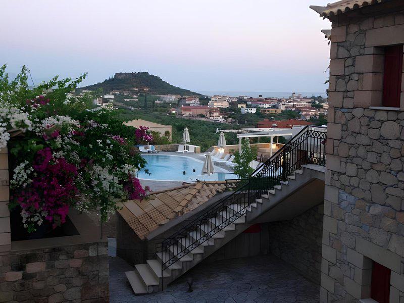 13EB9CFC13C284D7D6702D16A0372E4D