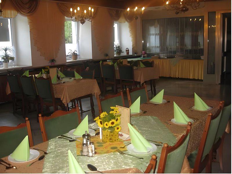 7DE15203F26B1853688558314F0F9543