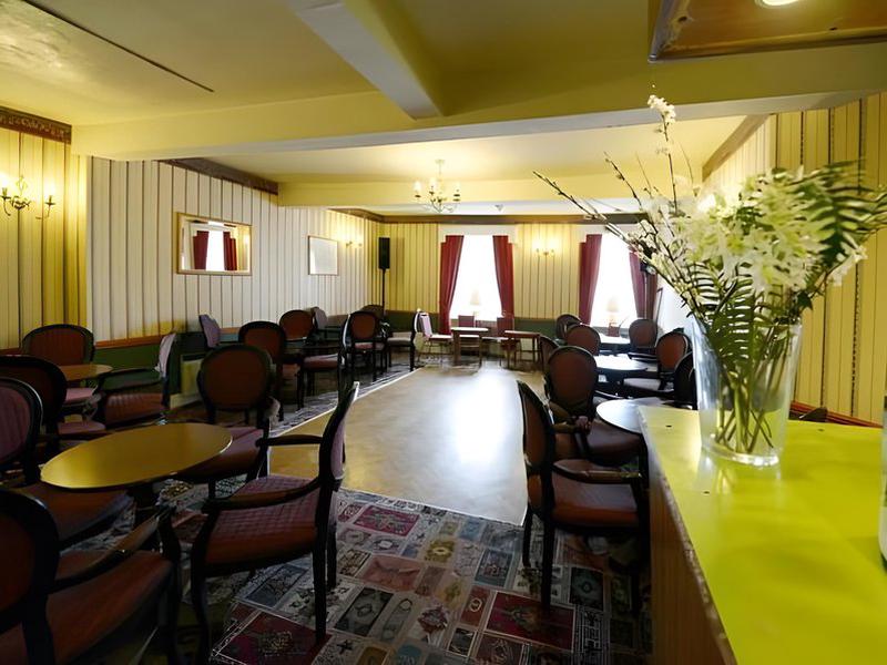 5F3AD8BF0F7CD47C0561A9325BDB43CC