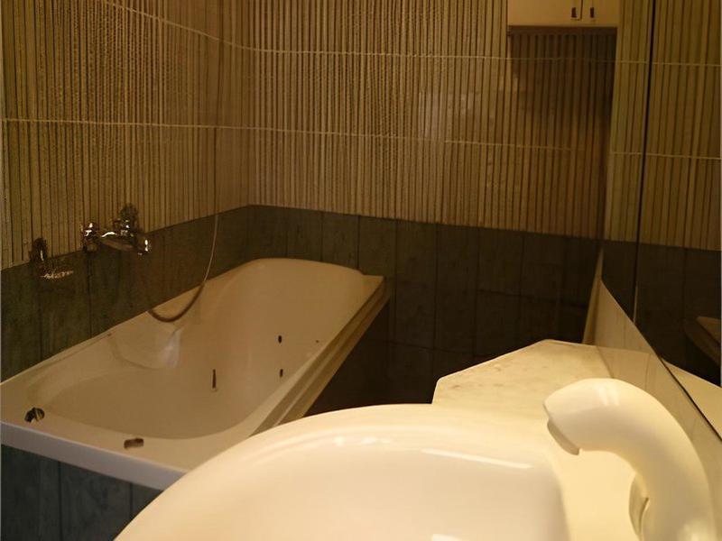 AF9661EDFECA06706552E08625477083